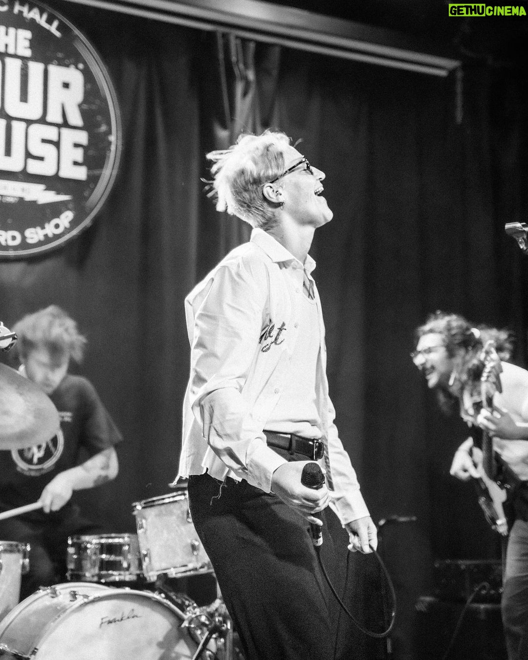 Grace Baldridge - 1.6K Likes - We’re back baby! Thank you for the warm welcome Raleigh! Charlotte we’ll see you tonight.
📷 @madelinewalczak