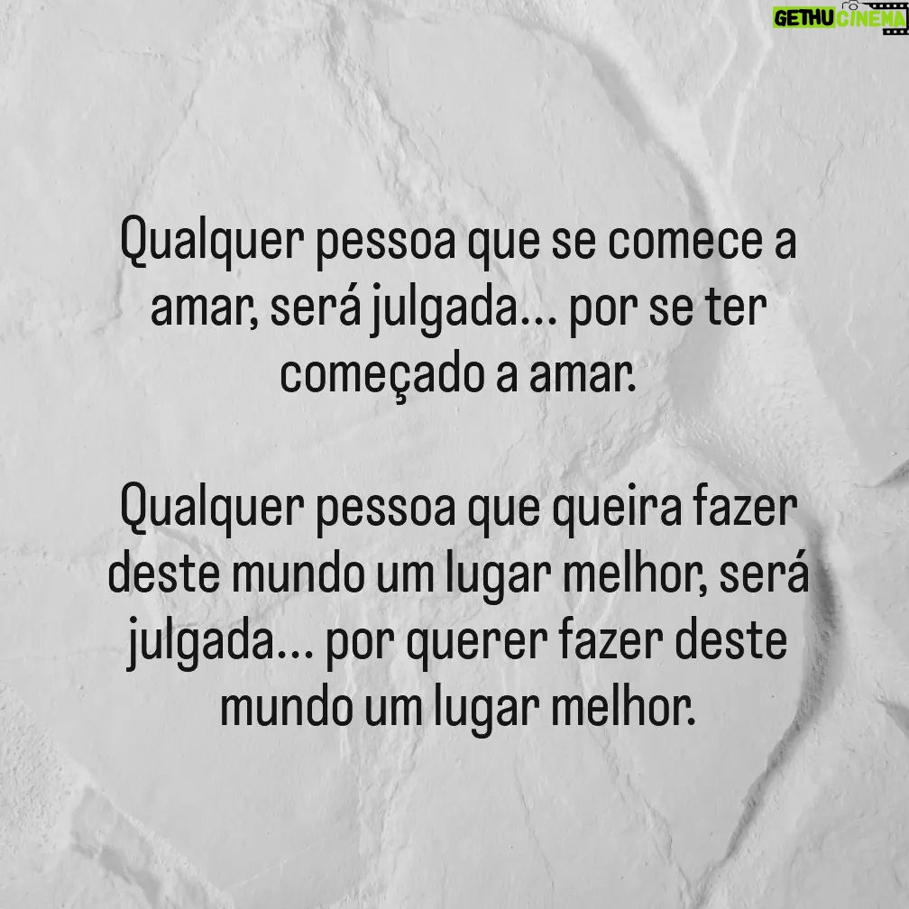 Gustavo Santos Instagram - Mas sermos julgados, não significa que nos sintamos atingidos. Nada disso! O julgamento só sai daqueles que se julgam menores e só cai sobre aqueles que se sentem capazes. Capazes de amar e transformar. Abraço forte, minha gente.