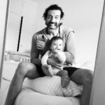 Gustavo Santos Instagram - FOI QUANDO VI NASCER UM PAI EM MIM, QUE DESCOBRI O VERDADEIRO CAMINHO PARA O HOMEM QUE SONHAVA SER. INCONDICIONAL! ABRAÇO FORTE.