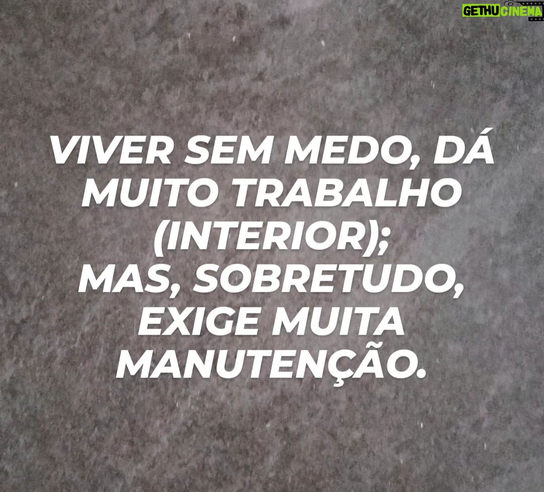 Gustavo Santos Instagram - 1) O MAL É MUITO CRIATIVO. 2) A PROPAGANDA É MUITO EFICAZ. 3) E OS OBEDIENTES/SUBSERVIENTES, AQUELES QUE OLHAM PARA O ESTADO COMO SOBERANO, DONO E SENHOR DAS SUAS VIDAS, AINDA SÃO MAIS DO QUE AS MÃES. ESTE ÚLTIMO PONTO É SEMPRE O MAIS DELICADO, SOBRETUDO, PORQUE É DECISIVO. É ONDE RESIDE O PODER (OU A FALTA DELE) DO POVO. E PERANTE UM ESTADO CORRUPTO, A TRANSBORDAR DE INTERESSES OBSCUROS, TER TANTOS INSTRUMENTOS AO SEU DISPOR, CAPAZES DE LEVAR À LETRA O QUE LHES É PEDIDO, É EXTREMAMENTE DESGASTANTE PARA QUEM VIVE DO OUTRO LADO. DO LADO DE DENTRO. POR TUDO ISTO, A MANUTENÇÃO TEM DE SER DIÁRIA! ATÉ QUE CHEGUEM OS DIAS EM QUE A HUMANIDADE SEJA CAPAZ DE DESCOBRIR A VERDADEIRA SOBERANIA; A FORÇA MAIOR E INIGUALÁVEL QUE VIVE DENTRO DE CADA UM DE NÓS. O AMOR-PRÓPRIO. ABRAÇO FORTE.