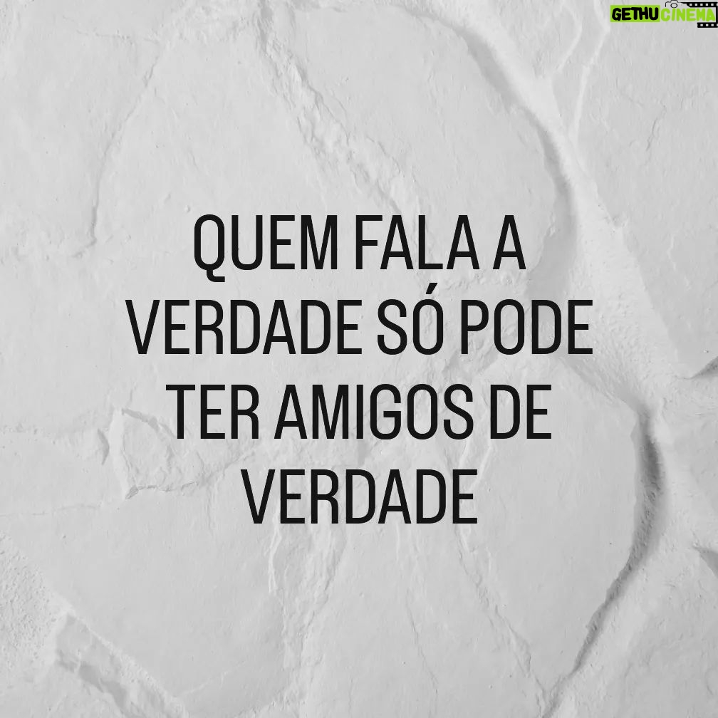 Gustavo Santos Instagram - ISTO NÃO É SOBRE QUEM GANHA, É MAIS FORTE OU TEM RAZÃO! É SOBRE SE NOS SALVAMOS... DEIXO AQUI UM ABRAÇO MAIOR DO QUE AQUILO QUE NOS SEPARA, PARA TODOS OS MEUS IRMÃOS E IRMÃS DO CORAÇÃO. VOCÊS SABEM QUEM SÃO. SÓ O AMOR É CAPAZ DE HONRAR A DIFERENÇA.