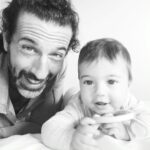 Gustavo Santos Instagram - FOI QUANDO VI NASCER UM PAI EM MIM, QUE DESCOBRI O VERDADEIRO CAMINHO PARA O HOMEM QUE SONHAVA SER. INCONDICIONAL! ABRAÇO FORTE.