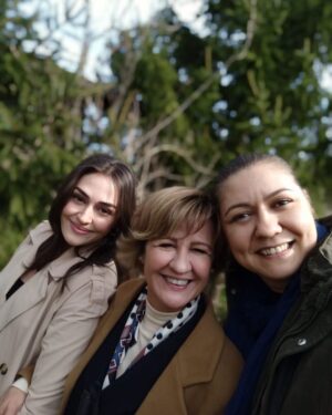 Hülya Gülşen Irmak Instagram - Tatlışlar❤️#ramo #bkm