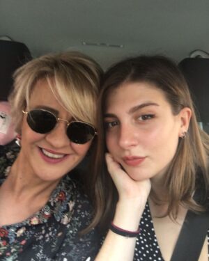 Hülya Gülşen Irmak Instagram - Özleyince❤️🧿🙏