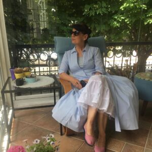 Hülya Gülşen Irmak Instagram - Anneciğe mesafeli öpücük❤️ve prensesim @iulutak ❤️
