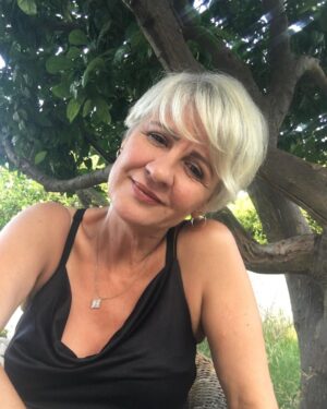 Hülya Gülşen Irmak Instagram - Taptaze #tbt