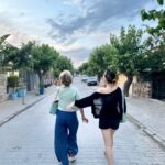 Hülya Gülşen Irmak Instagram - Kendime arkadaş doğurmuşum 😍