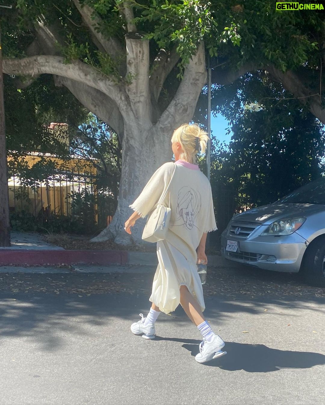 Haley Tju Instagram - Smiling in the front but crying in the back 🥲