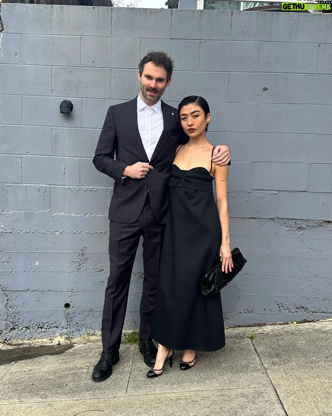 Haley Tju Instagram - Award for hottest couple goes to… Rob & Bree styled by me for the Guild Of Music Supervisor Awards 🫶 Brianne’s wearing a @toitvolant dress, @saint_moran earrings, and @alejandradecoss ring. Rob is wearing @jackvictorofficial suit Los Angeles, California
