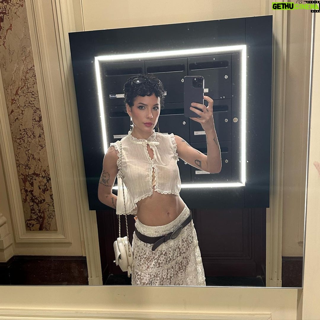 Halsey - 1.2 Million Likes - It’s looking suspiciously cottage/regency-core around these parts. 🦢