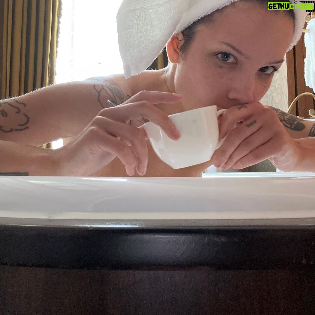 Halsey - 1.2 Million Likes - It’s looking suspiciously cottage/regency-core around these parts. 🦢