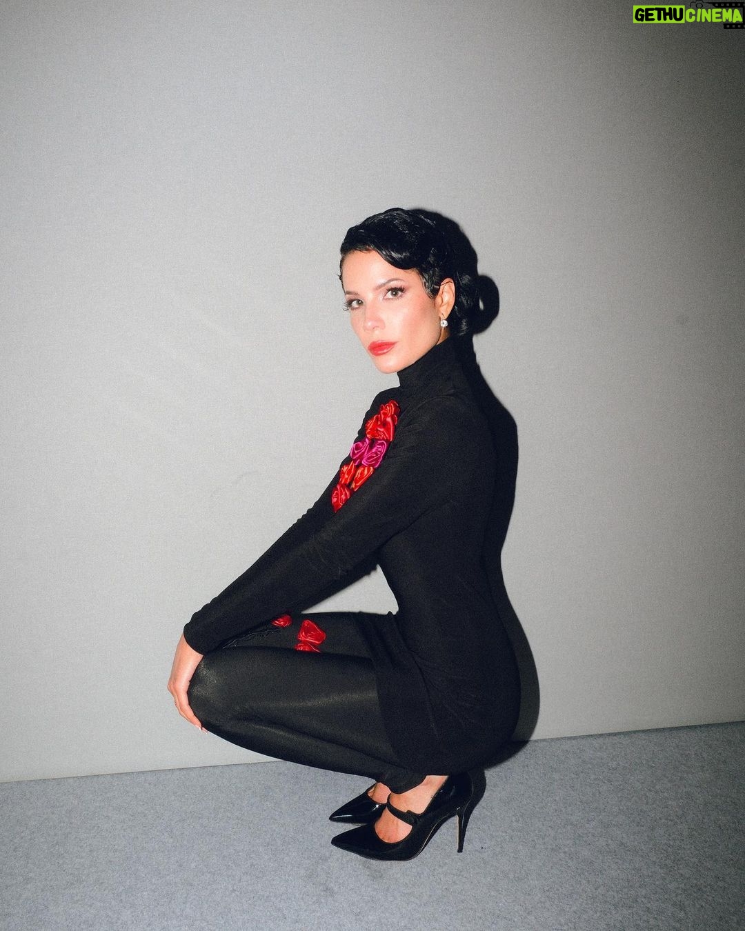 Halsey Instagram - @amfar part 2! 🌹right before I walked to stage to perform a few songs, in this stunning archive @chantalthomass A/W 1992 😠with the perfect @manoloblahnik 🖤 #amfarcannes Photos @samdameshek Hair SLAYYYY @themartyharper Styled by @lynalyson_ Makeup by me, @aboutfacebeauty