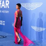Halsey Instagram - 💗 @amfar in this yummy neon @givenchy thank you @matthewmwilliams 🖤 Photos by @samdameshek Styled by @lynalyson_ Hair @themartyharper Makeup by me in @aboutfacebeauty
