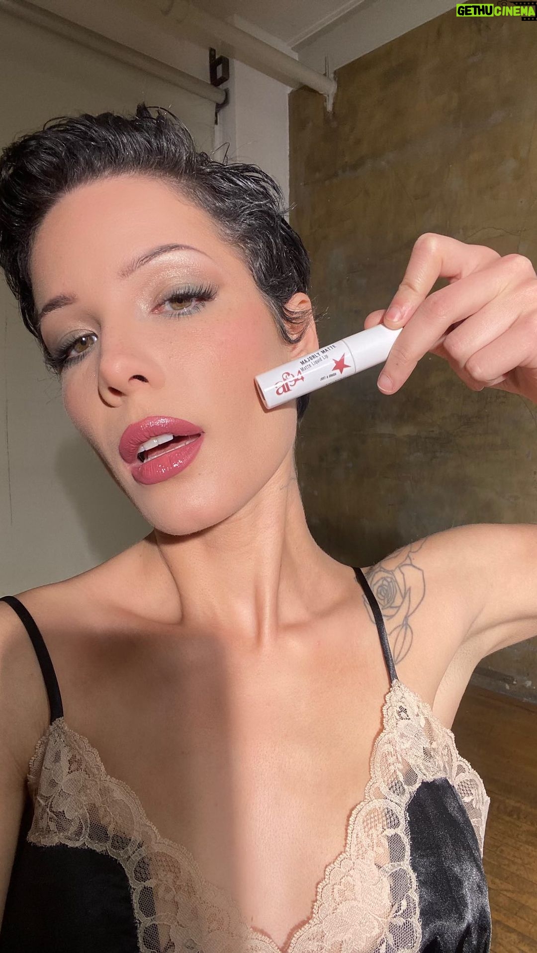 Halsey Instagram - smokey eye with an evergreen twist, and berry lip combo for the holidays using all @af94_ , my newest baby👄 all vegan, all day color, and cruelty-free––plus, it’s all under $10. find us exclusively available at @walmart