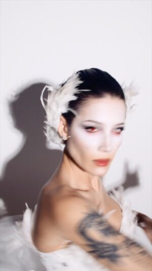 Halsey Instagram - ATTACK IT! ATTACK IT! 
🎥 by @adamkudeimati 🪶 face by me @aboutfacebeauty x @af94_ 🦢 costumes by @eyanatia @lynalyson_