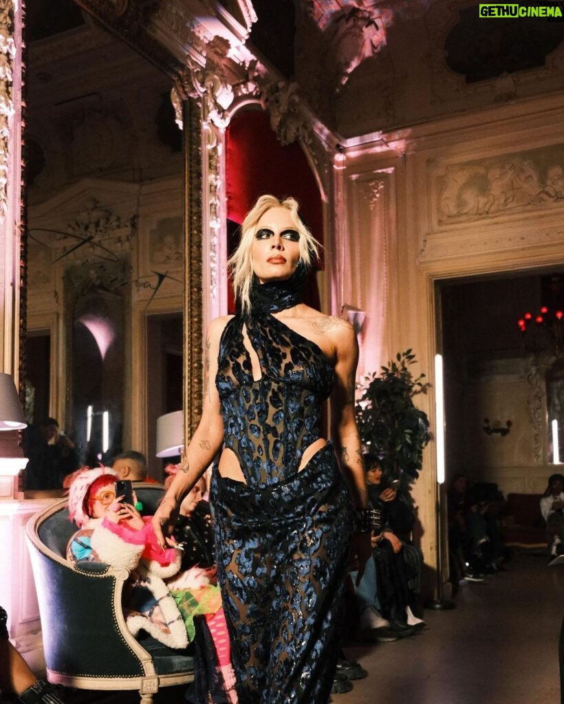 Halsey Instagram - I walked PFW for the first time today with @pressiat_ and it was terrifying and amazing!!!! Thank you Vincent for having me, and congratulations to you and team on such a stunning collection and iconic show! 🐾 special thanks to @lynalyson_ and blonde slay by @themartyharper and pics by @samdameshek