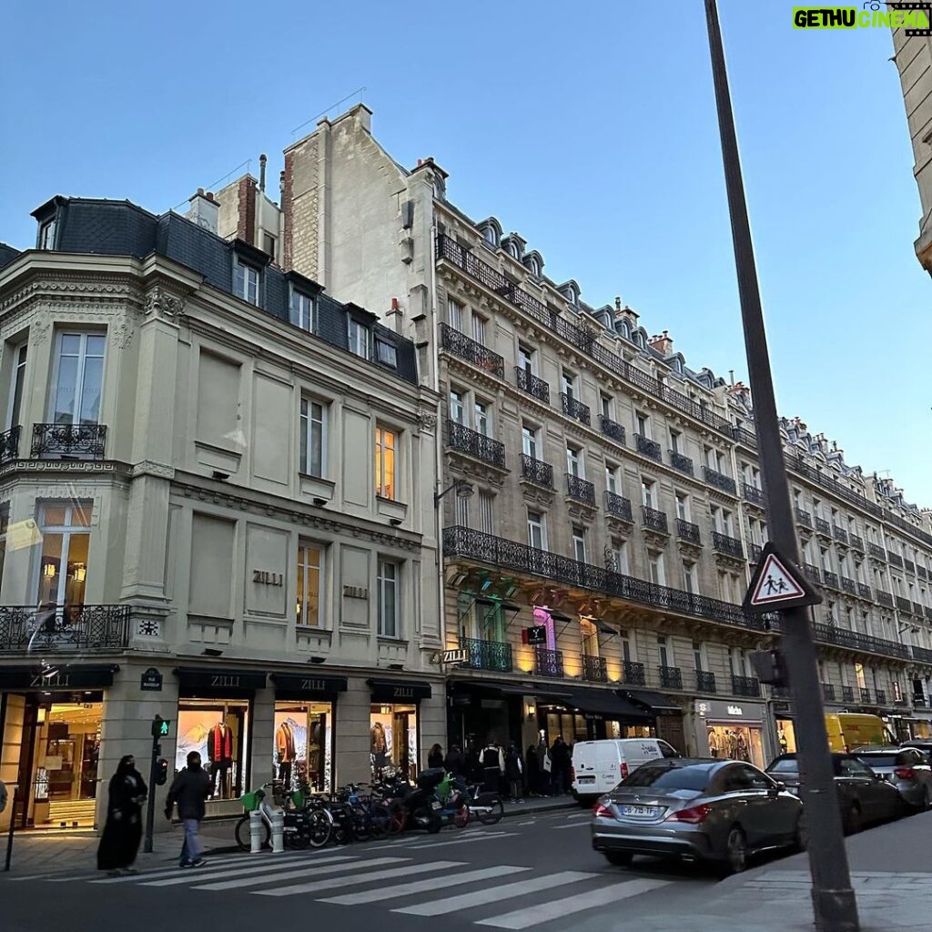 Halsey Instagram - let the games begin. PFW 🏹 Paris, France
