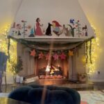 Halsey Instagram - 🎄🧚🏼‍♂️🕯️🪵🍫🍼