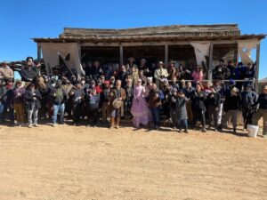 Halyna Hutchins Instagram - RepostBy @francesfisher: 
"Standing in #IAsolidarity with our @IATSE crew here in New Mexico on RUST.
✊🏽
@alecbaldwininsta
@jensenackles
@bradynoon
@swentemmel
@travisfimmel
#TravisHammer
@devonwerkharder
@rhyscoiro
The Boys & Moi! 💗
#SAGaftraMembers 
@#SAGaftra in #solidarity with #IATSE
Read @ia_stories 💔"