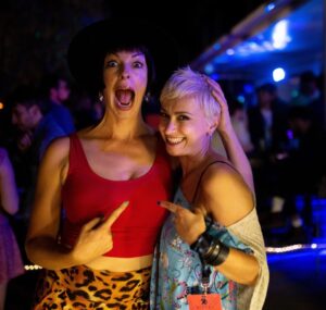 Halyna Hutchins Instagram - Darlin’s darlings at Sitges International Fantastic Fest. Photo by @nikileetompkins  #darlinthemovie ’#darlin #sitges #spain  #thewoman #thewalkingdeadfamily #femaledirector #femalecinematographer #horrormovies