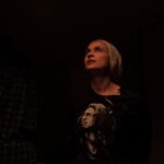 Halyna Hutchins Instagram - Caught in a Moment. BTS. #cinematography #cinematographer #onset #behindthescenes #bobmarley #tenebrism #chiaroscuro Los Angeles, California