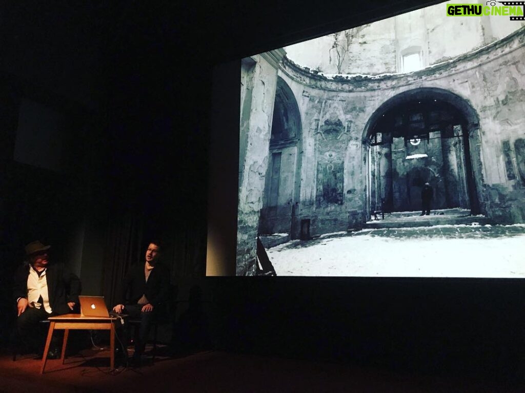 Halyna Hutchins Instagram - Cinematographer Lukasz Zal is sharing his creative approach on the movie “Cold War” during Camerimage Winners Showcase at AFI. It’s been an inspiring visit to my alma mater. #afi #camerimagewinnersshow #camerimage #polishcinema #cinematographer #coldwarmovie American Film Institute