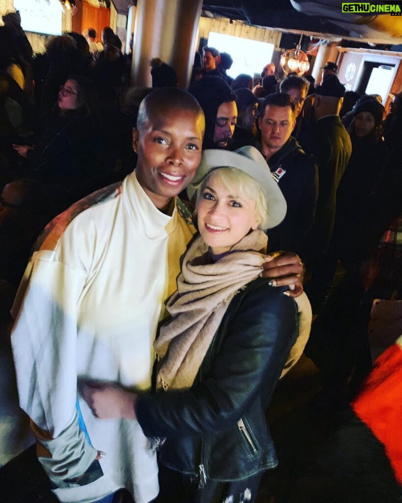 Halyna Hutchins Instagram - RepostBy @sidrasmithofficial: "Had a blast with my dope ass cinematographer @halynahutchins at the #Sundance screening of #aluvtaletheseries You rock, mama!!! ❤️🙏🏾❤️ #Staymacro #SheaMoisture #essence" #sundance2019
