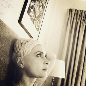 Halyna Hutchins Instagram - Thinking... #quarantine #preproduction #thinking