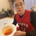 Han Go-eun Instagram – 집에서 비빔국수 해먹기~ 이제는 국수집에서 포장해와 집에서 만들어먹는 신공을~ 기다리지 않아도 되는 혜택과 내맘대로 아쉬웠던 오이도 잔뜩넣구~^^ 구운계란과 따스한 밴댕이 육수가 조금 그리웠지만 설명서만 고대로 지키면 정말 최고인듯여~ 담에는 식구들 모아서 함께 먹어야 겠어영~♡ 포근한 저녁 되셔요~~