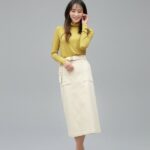 Han Go-eun Instagram – 정말 잘 나왔어요 목폴라~ 목폴라 라는게 맞는 표현인지..ㅎㅎ
목폴라 티를 답답해 잘 입지 못하는 제게도 너무 편안하고 소재도 보드라워서 저도 한세트 구매했답니다. 자신있게 이 아템은 추천드릴수 있을듯 해여. 라우렐 사랑해 주셔서 너무너무  감사드려요. 그 사랑에 부응할수 있는 좋은 제품 드릴수있도록 저도 노력해볼께여~♡ 새해복 가득 받으세영~
#라우렐 #롯데홈쇼핑 #울레이온하이넥 #1월 16일 22시 45분