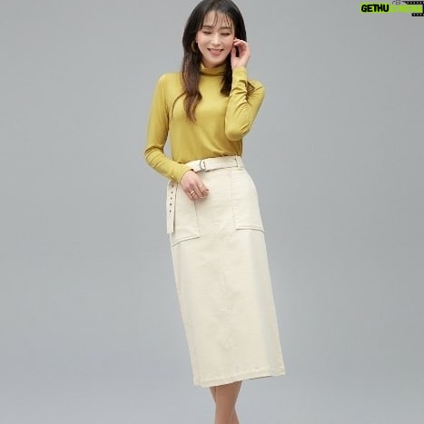 Han Go-eun - 2.4K Likes - 정말 잘 나왔어요 목폴라~ 목폴라 라는게 맞는 표현인지..ㅎㅎ
목폴라 티를 답답해 잘 입지 못하는 제게도 너무 편안하고 소재도 보드라워서 저도 한세트 구매했답니다. 자신있게 이 아템은 추천드릴수 있을듯 해여. 라우렐 사랑해 주셔서 너무너무 감사드려요. 그 사랑에 부응할수 있는 좋은 제품 드릴수있도록 저도 노력해볼께여~♡ 새해복 가득 받으세영~
#라우렐 #롯데홈쇼핑 #울레이온하이넥 #1월 16일 22시 45분