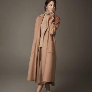 Han Go-eun Instagram - 가을이 부쩍 느껴지는 하루. 포근한 라우렐과 함께해 주세요~ 이번 니트가 정말 예쁘고 고급지게 나온거 있죠~ 많이 사랑해 주세요^^~ #라우렐 #롯데홈쇼핑