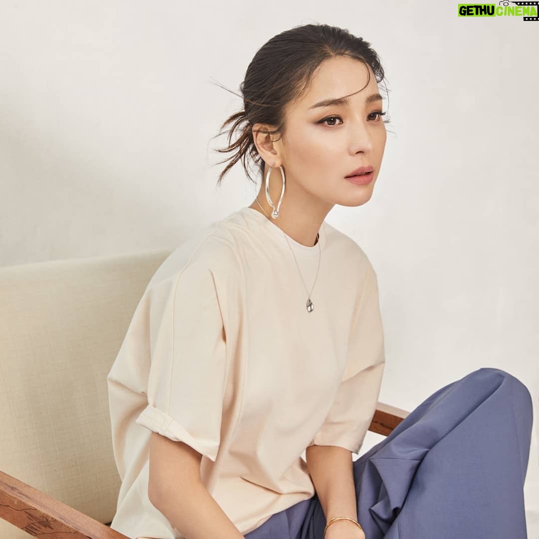 Han Go-eun - 2.7K Likes - #라우렐 #롯데홈쇼핑 #봄 느낌 가득안고 #4월 19일 저녁 9시45분 여러분께 찾아갑니다.. 많이 사랑해 주세요~♡