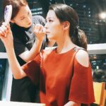 Han Go-eun Instagram - 무더위 촬영중 메이컵 유지하기가 만만치 않네여.. 이런 온도에 곳곳에서 고생하실 분들이 문득 자꾸 순간순간 떠오르게 되는 날들이네여..