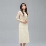 Han Go-eun Instagram – 정말 잘 나왔어요 목폴라~ 목폴라 라는게 맞는 표현인지..ㅎㅎ
목폴라 티를 답답해 잘 입지 못하는 제게도 너무 편안하고 소재도 보드라워서 저도 한세트 구매했답니다. 자신있게 이 아템은 추천드릴수 있을듯 해여. 라우렐 사랑해 주셔서 너무너무  감사드려요. 그 사랑에 부응할수 있는 좋은 제품 드릴수있도록 저도 노력해볼께여~♡ 새해복 가득 받으세영~
#라우렐 #롯데홈쇼핑 #울레이온하이넥 #1월 16일 22시 45분