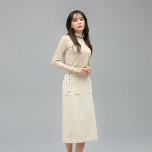 Han Go-eun Instagram - 정말 잘 나왔어요 목폴라~ 목폴라 라는게 맞는 표현인지..ㅎㅎ
목폴라 티를 답답해 잘 입지 못하는 제게도 너무 편안하고 소재도 보드라워서 저도 한세트 구매했답니다. 자신있게 이 아템은 추천드릴수 있을듯 해여. 라우렐 사랑해 주셔서 너무너무  감사드려요. 그 사랑에 부응할수 있는 좋은 제품 드릴수있도록 저도 노력해볼께여~♡ 새해복 가득 받으세영~
#라우렐 #롯데홈쇼핑 #울레이온하이넥 #1월 16일 22시 45분
