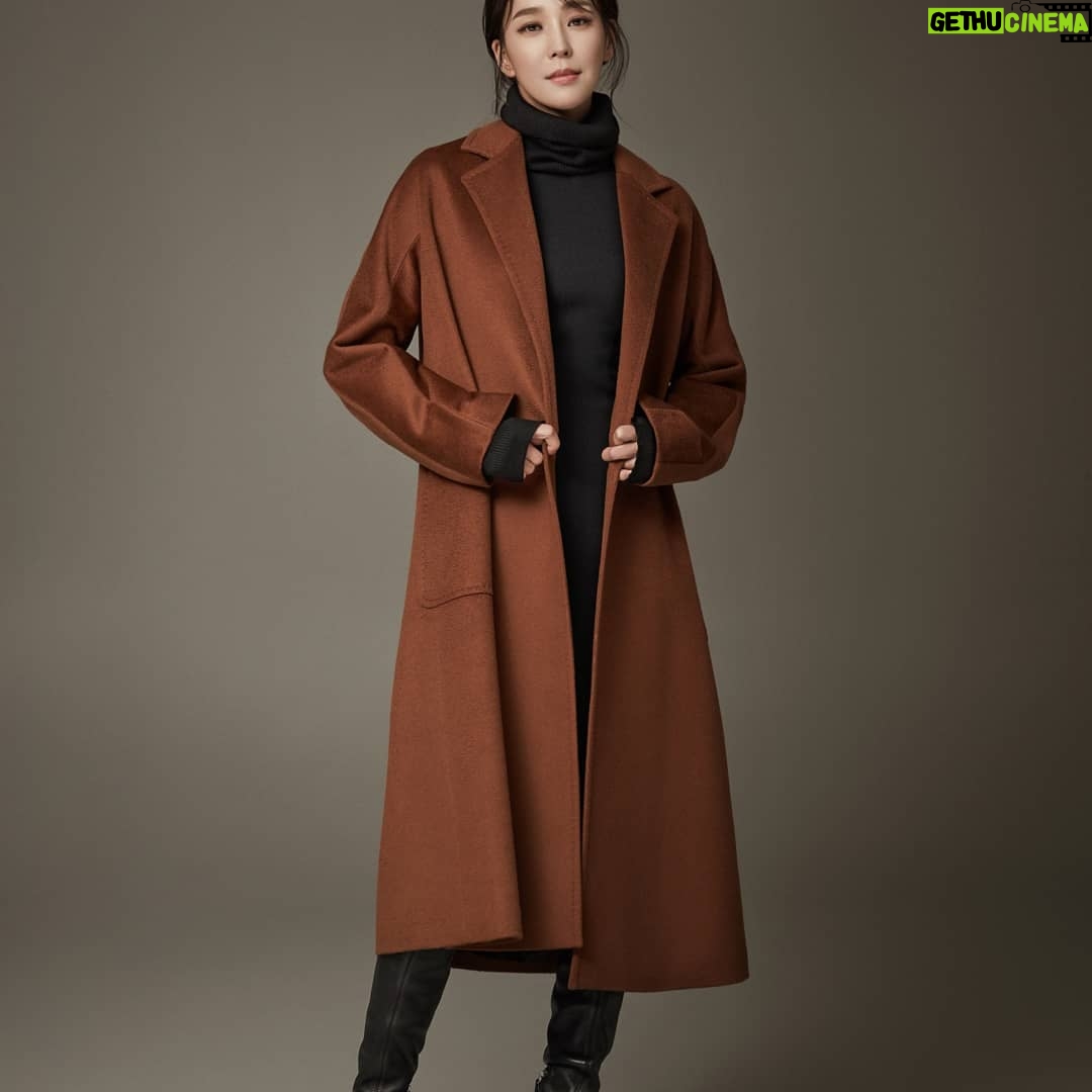 Han Go-eun - 2.7K Likes - 가을이 부쩍 느껴지는 하루. 포근한 라우렐과 함께해 주세요~ 이번 니트가 정말 예쁘고 고급지게 나온거 있죠~ 많이 사랑해 주세요^^~ #라우렐 #롯데홈쇼핑