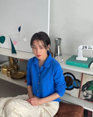 Han Go-eun Instagram - ㆍ봄이 오는가봐여~^^ 
환절기에 감기 조심하시구여 모두모두 응원 드립니다~

#Laurel #라우렐 #한고은 #롯데홈쇼핑 #패션 #엘샵 #조거팬츠 #봄니트 #봄코디 #케이블가디건 #가디건 @lotte.lshop
