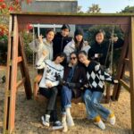 Han Go-eun Instagram - 10년이란 세월이 정말 이렇게나 짧은거였나 싶은..유수같은 세월속에 더욱더 향기짙은 사람들이 된듯합니다. 어느덧 우리 건강하자고 다짐하는 나이가 되어버린 식구팀들..감사하고 사랑합니다~