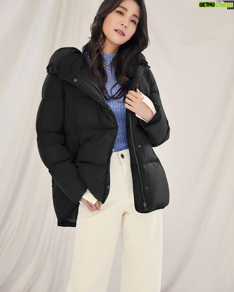 Han Go-eun - 2.5K Likes - #라우렐 #롯데홈쇼핑 #역시즌 #hot
제가 사랑하는 라우렐이 이번엔 역시즌 컨셉으로 돌아왔습니다^^~~ 아직 무더운 날씨긴 하지만 역시즌 컨셉으로 돌아온 이틈에 좀더 좋은 가격으로 언젠가는 다가올 가을 겨울~ 준비해 보는건 어떨까요~
많은 사랑 부탁드려요~