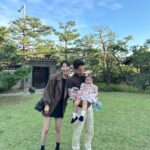 Han Ji-hye Instagram – 행복한 한가위 보내세요~~🤍 -슬이네가족올림 🫶🏻 (오늘 편스토랑 방영은 오후 5시에 조금 빠르게 시작합니다. 아시안게임때문이라고 해요! 아시안게임도 많이 응원해주시고 편스토랑도 많이 시청해주세요💚) #보름달 #추석명절 #오늘오후5시에 #편스토랑🤍