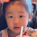 Han Ji-hye Instagram – 행복한 한가위 보내세요~~🤍 -슬이네가족올림 🫶🏻 (오늘 편스토랑 방영은 오후 5시에 조금 빠르게 시작합니다. 아시안게임때문이라고 해요! 아시안게임도 많이 응원해주시고 편스토랑도 많이 시청해주세요💚) #보름달 #추석명절 #오늘오후5시에 #편스토랑🤍