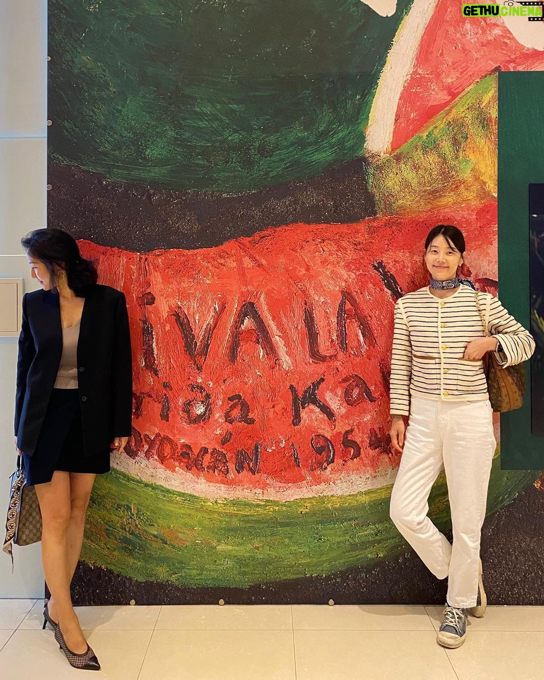 Han Ji-hye Instagram - 뮤지컬 프리다 10.15일까지 한다고 해용^^ 처음엔 생소했지만 점점 더 빠져드는 프리다칼로의 이야기에 눈물이 흑흑 흐느껴 나왔답니당. 초대해준 지연이고마와요. 지연이랑 리나랑 뮤지컬 나잇👌🏻👍🏻🙆🏻♀️ #뮤지컬프리다 #정말많이큰 #겸둥이27갤 슬이
