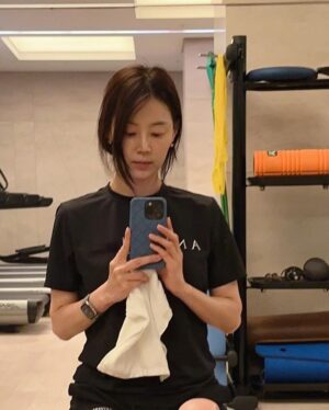 Han Ji-hye Instagram - 일주일에 4일은 꼭 유산소 운동👌🏻👍🏻 다리도 튼튼해지고 심폐능력도 좋아져요! ^^