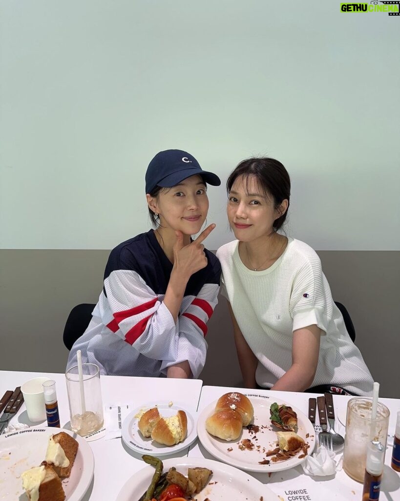 Han Ji-hye Instagram - 다현언니랑 등원시키고 후다닥 만나 점심^^ 📸#25갤 슬이랑 이든이는 친구예요👧🏻👦🏻