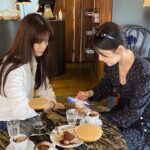 Han Ji-hye Instagram – 안녕하세요!^^ 23개월 슬이와 애미의 일상vlog 올라왔어요~~ 프로필에 링크 있으니 많이 많이 놀러와주세요!!!❤️👧🏻👩🏻👍🏻