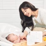 Han Ji-hye Instagram – 안녕하세용🤗 제가 웜리(Warmly) 의 스킨케어 라인의 공식 엠버서더가 되었어요!^^ 웜리는 0세 아기부터 엄마,아빠까지 온 가족이 사용할수 있는 순한 성분의 비건(Vegan) 제품들을 선보이는데요 특별하게 지금 스킨케어 전 제품을 할인판매하는 프로모션을 진행한다고 하니 네이버 웜리 브랜드스토어를 둘러보시고 필요한 제품들 구매해두셔도 좋을것같아요^^ 우리 아기에게, 아이키우는 엄마들에게 필요한 좋은 제품들 많이 선보이는 웜리도 많은 사랑 부탁드립니당🥰 #웜리 @warmly_official