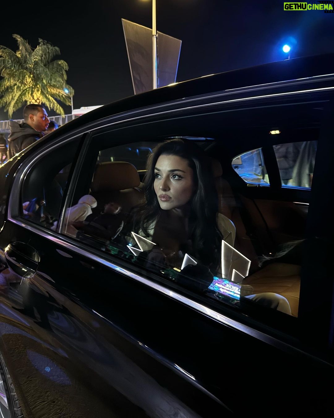 Hande Erçel Instagram - Riyadh, Saudi Arabia