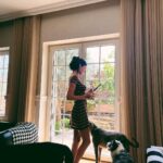 Hande Erçel Instagram - 🏡&🐾🐾🐾&☕️ 📷 @gamze_ercel