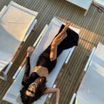 Hande Erçel Instagram - 🌹